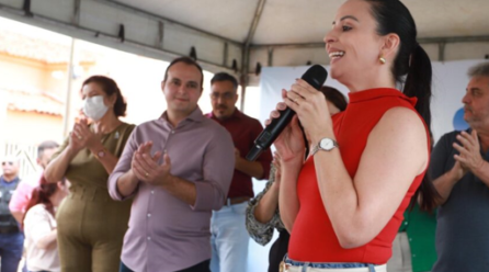 SECRETARIA DE SAÚDE DE SERRA TALHADA SE DESTACA EM INEFICIÊNCIA, MAS A PREFEITA INSISTE EM MANTER A SOGRA COMO SECRETÁRIA