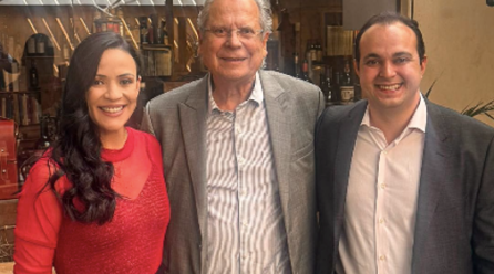 EM MÁ COMPANHIA: MÁRCIA DIVULGA ENCONTRO COM JOSÉ DIRCEU